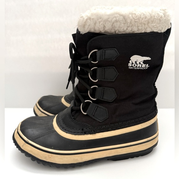 Sorel Black and Cream Insulated Boots - Picture 1 of 10
